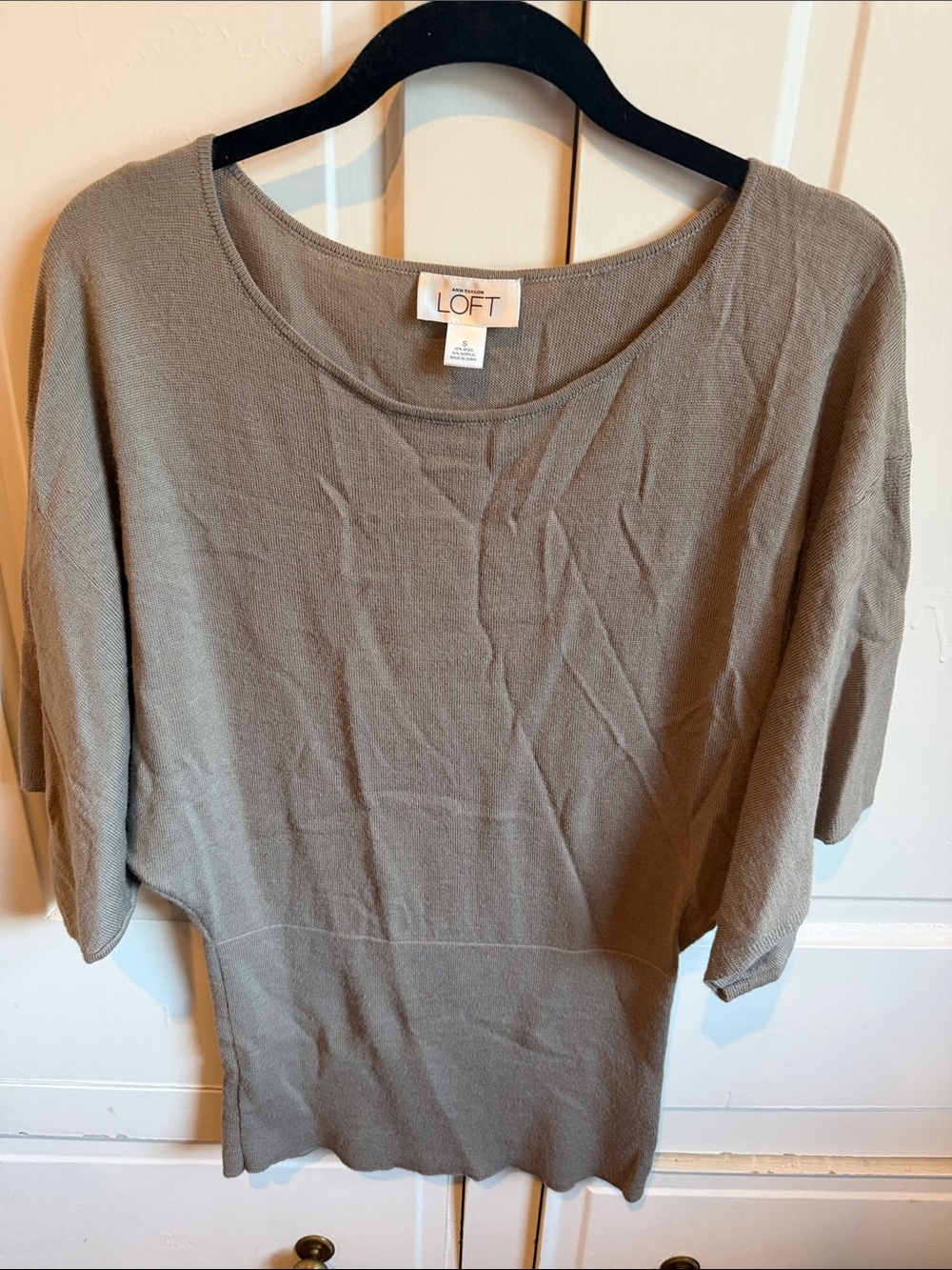 LOFT Taupe Short Sleeve Knit Boatneck Top